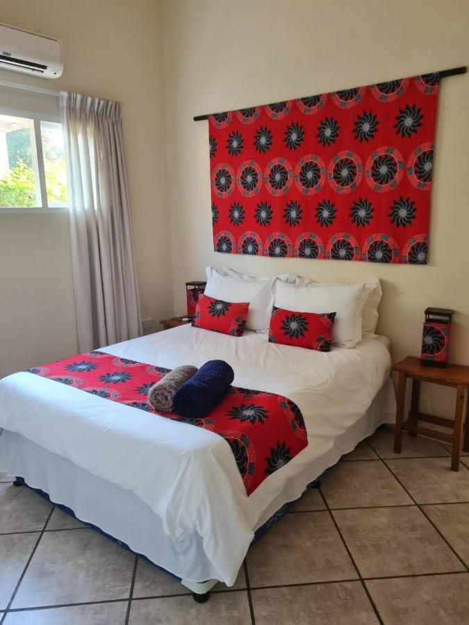 Planet Scuba Bed And Breakfast Понта-ду-Ору Екстер'єр фото
