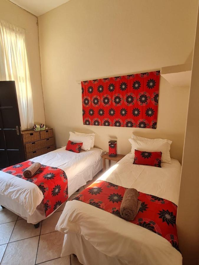 Planet Scuba Bed And Breakfast Понта-ду-Ору Екстер'єр фото